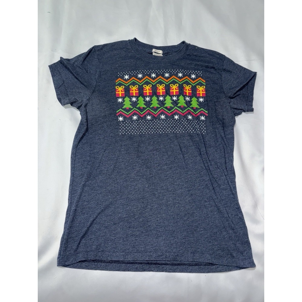 Abercrombie and Fitch T-shirt Men's L Christmas Graphic ugly sweater style